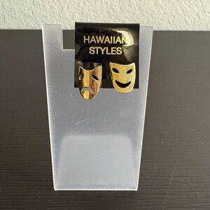 Hawaiian Styles jewelry brand comedy drama faces gold tone earrings. New.